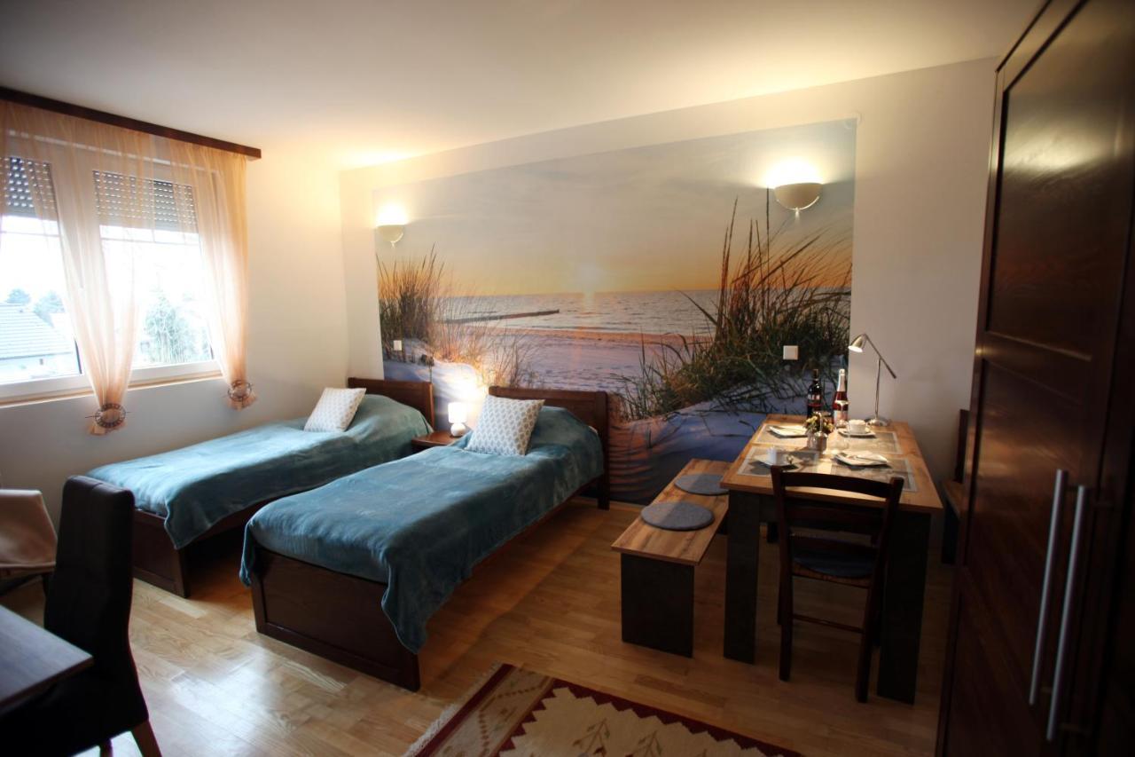 Landhaus Klambauer Ferienapartments Thermennaehe St Martins Therme فرونكرشن المظهر الخارجي الصورة